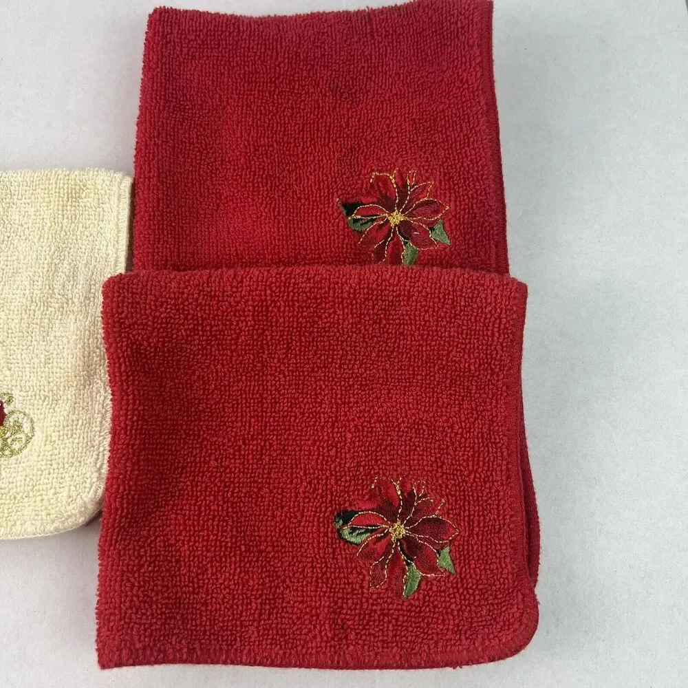 Christmas Decor Lot Of 5 Wash Rags Cloth Poinsettia Holly And Sled